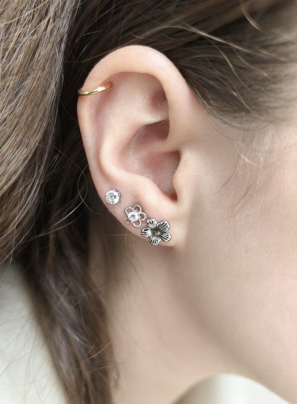 Trio boucles d'oreilles fleurs et strass