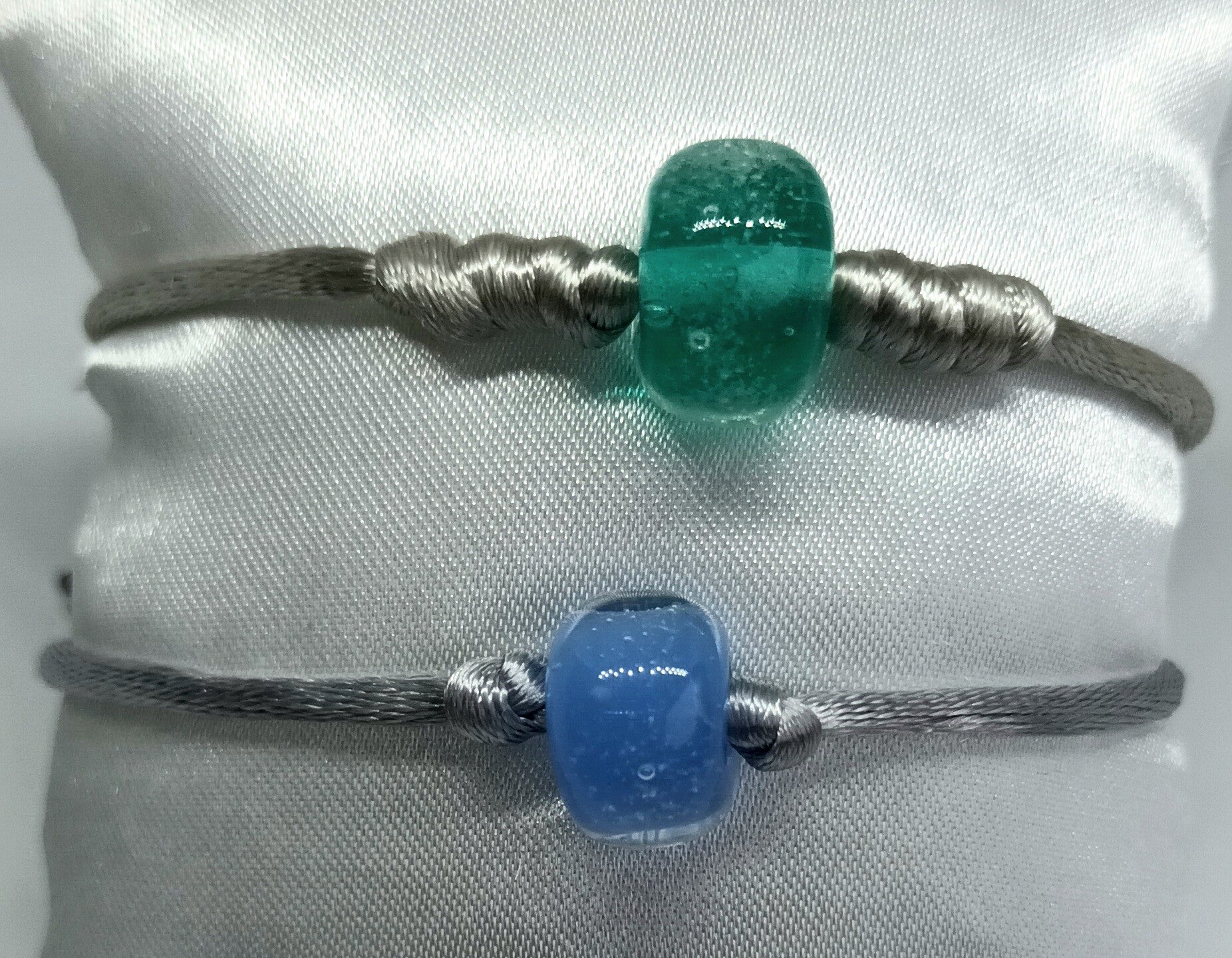 Glow in dark armbandje blauw