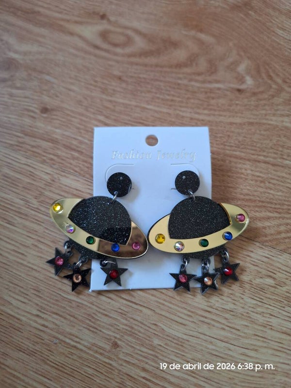 Pendientes Ovni