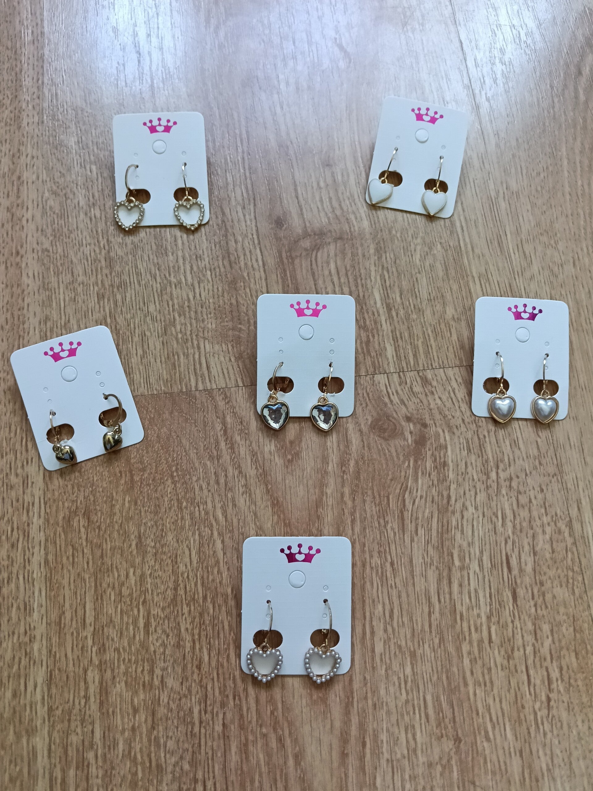 A. I. Pendientes corazón