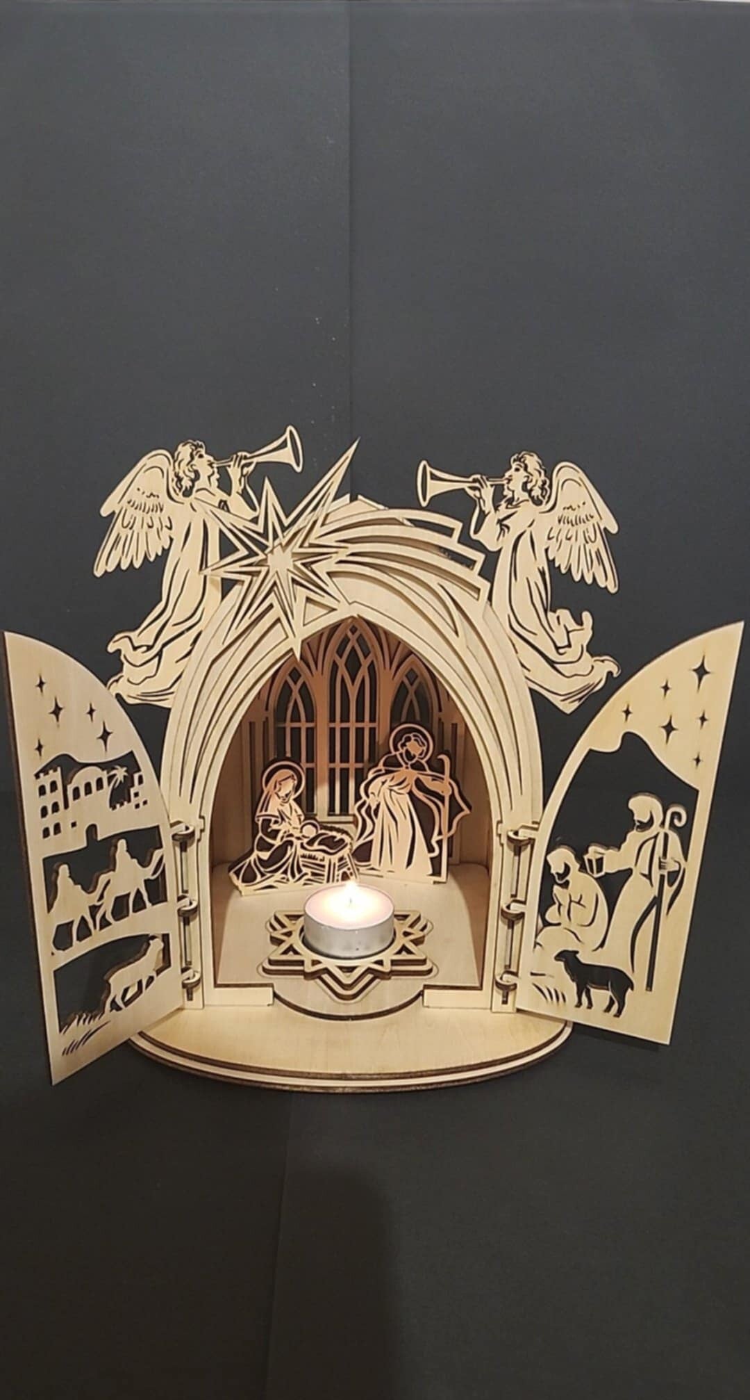 Crèche de Noël en bois