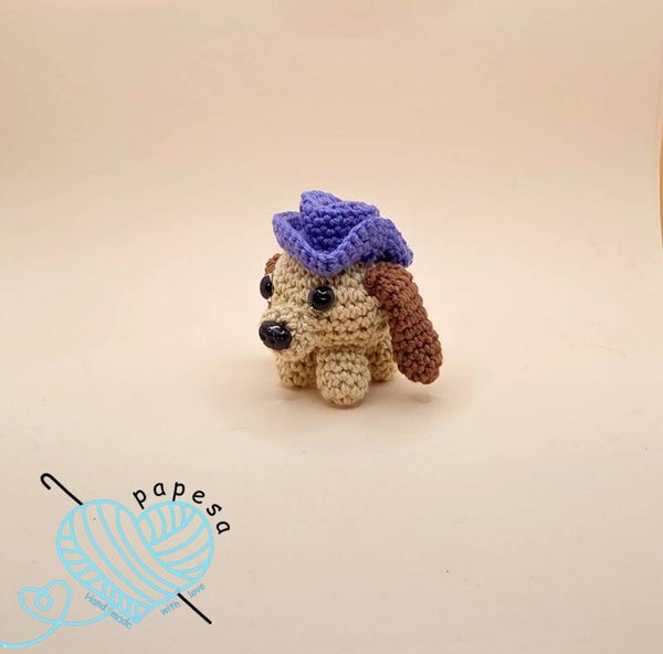 Helena der Hund – Mini Amigurumi 6cm | Handgehäkelte Deko aus Bio-Baumwolle | Süßes Geschenk