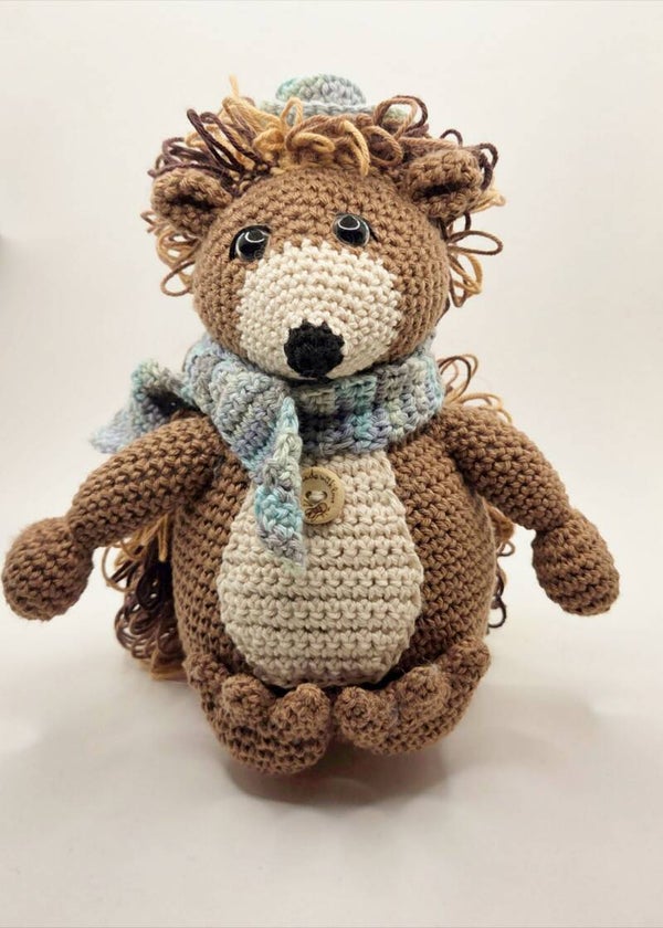 Amigurumi Igel Ian gehäkelt aus Baumwolle, handmade Geschenk und Dekoration, ca 20cm großes Unikat