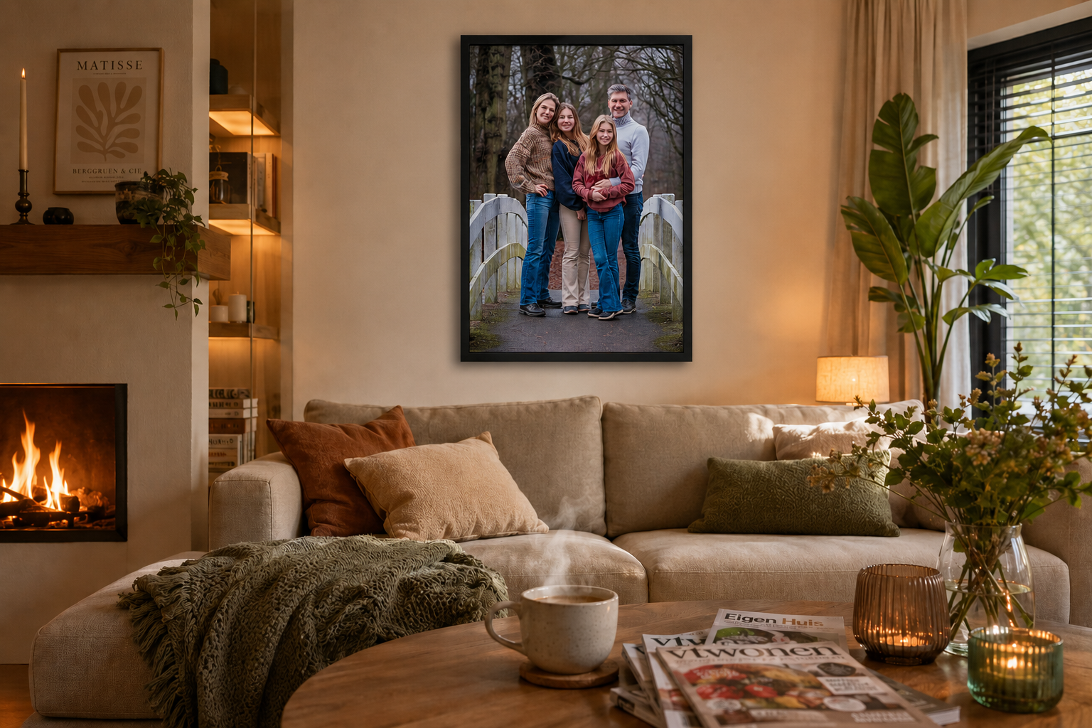 vader, moeder en de kinderen familieportret in de hrfst in het haagse bos.