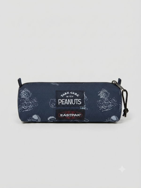 Astuccio Eastpak Benchmark - Edizione Speciale "Take Care with Peanuts"