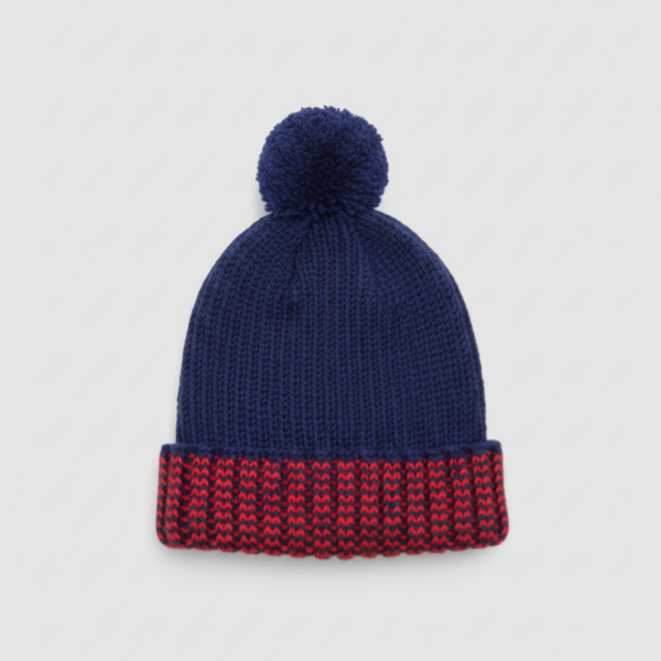 Berretto Artigianale in Maglia con Pompon