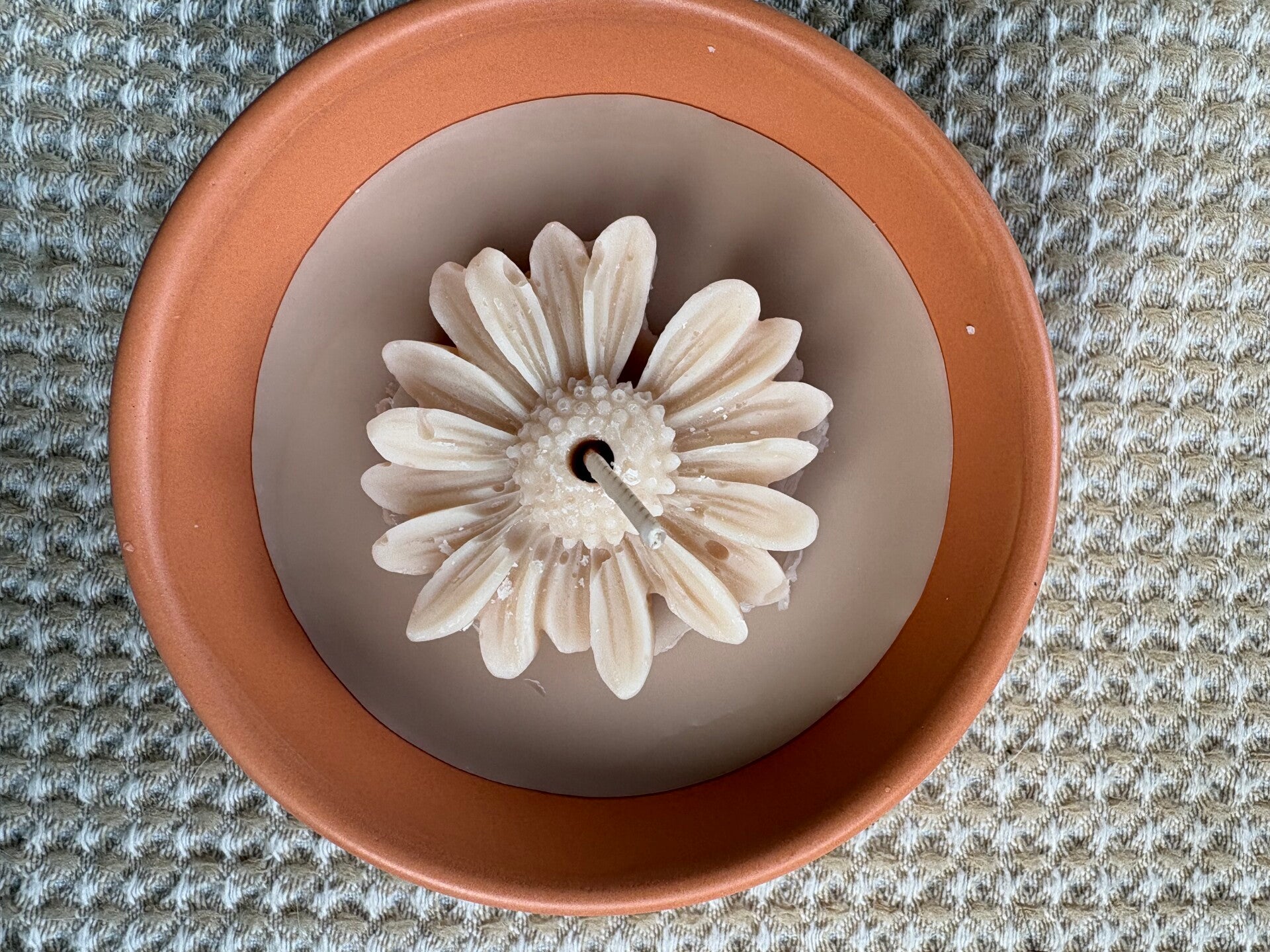 Outdoor flower bowl kaars, apricot, maat s