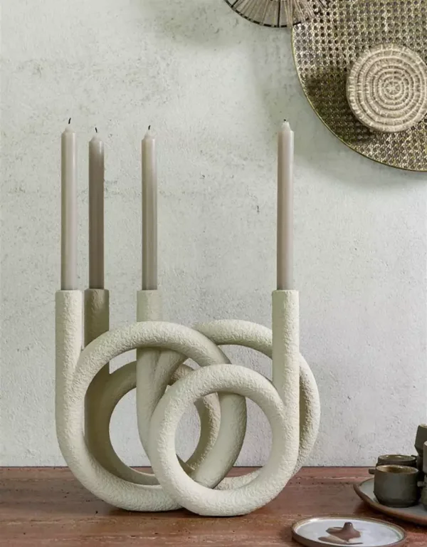 Present time kandelaar, ivory