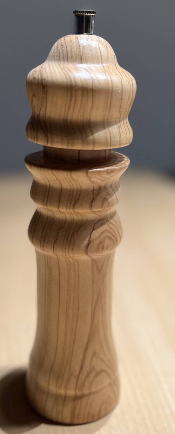 Pfeffermühle aus Olive, gewachst