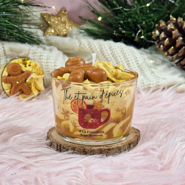 Bougie de Noël Thé & Pain d’Épices – Gourmandise envoûtante