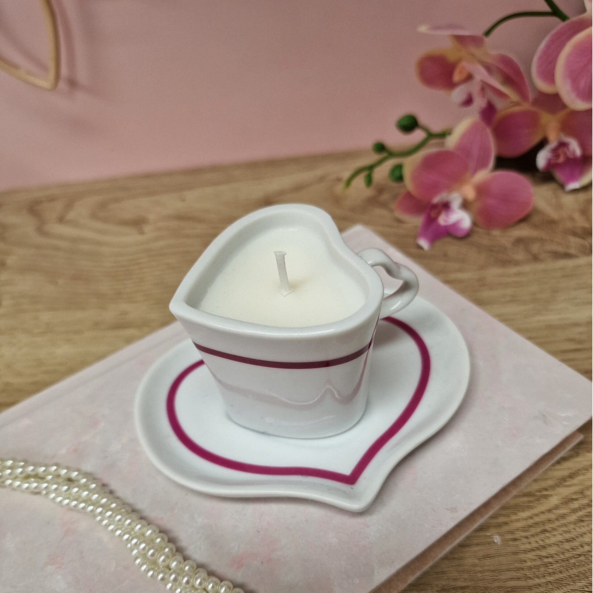 Bougie Tasse Cœur et sa Soucoupe – Parfum Framboise