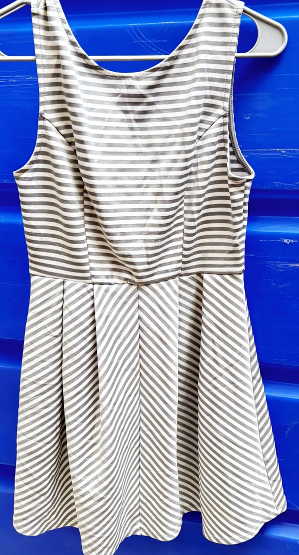 Girl's Dress