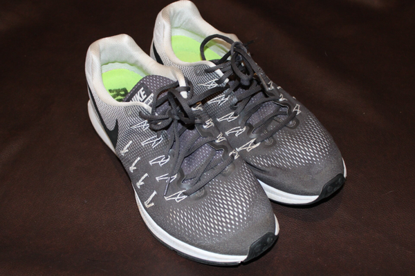 Men's Tennis Shoe
