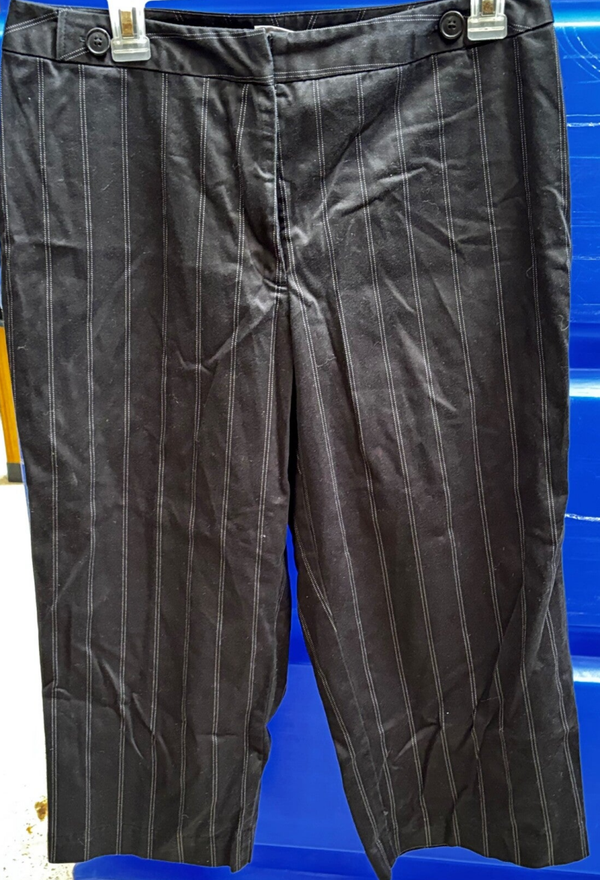Women's Dress Capri
