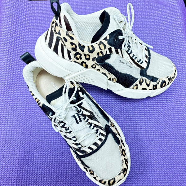 Tennis Shoe