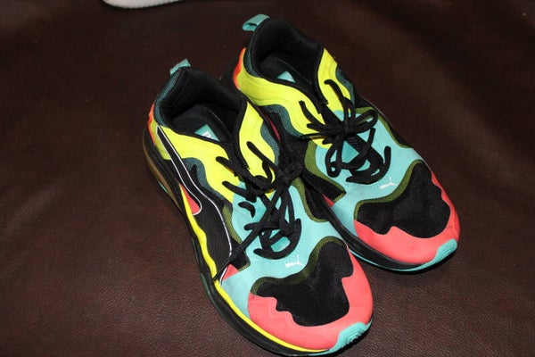 Women's Tennis Shoe