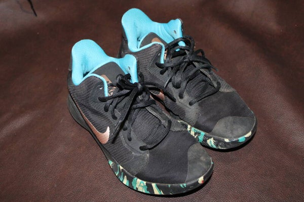 Women's Tennis Shoe