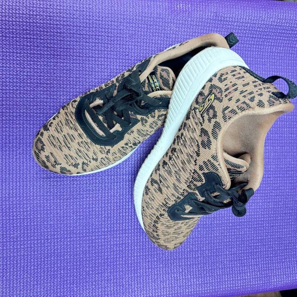 Ladies Tennis Shoe