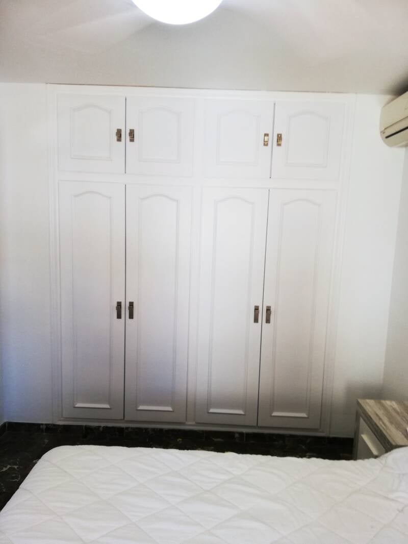 Lacado de armarios y armarios empotrados.