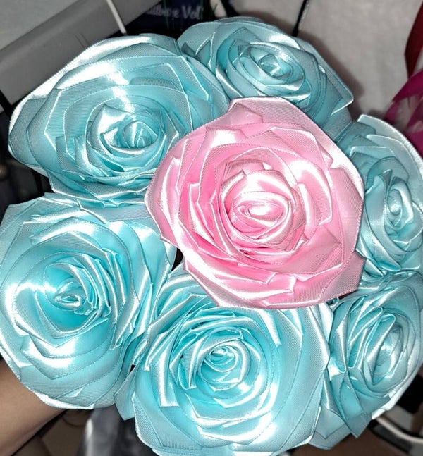 Satin Blumenstrauß