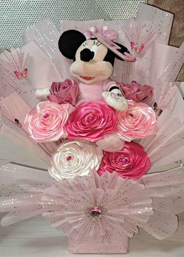 Blumenstrauß mit einer Mini Mouse
