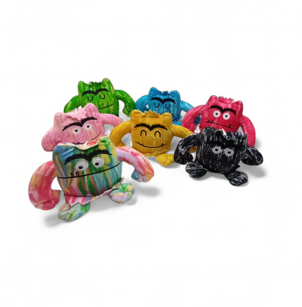 LA CÉLÈBRE peluche Monstre 15 CM. La couleur des émotions cadeaux anniversaire noël avec anneau accroche sac