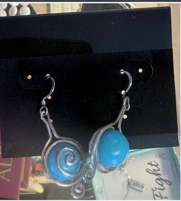 Dangle earrings