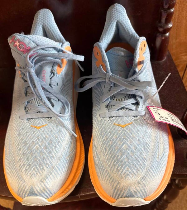 How’s Sneakers