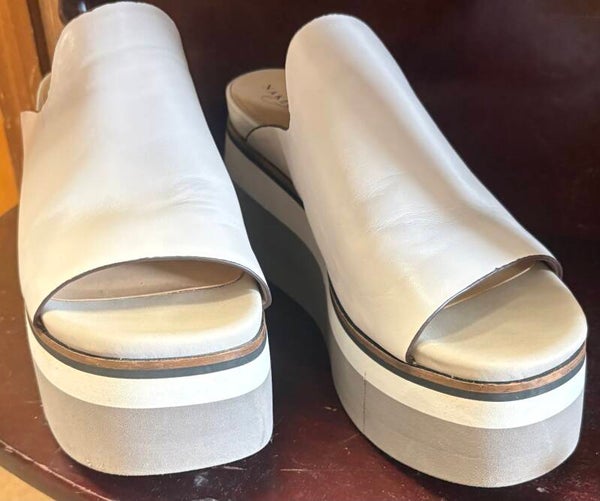 Naked Feet