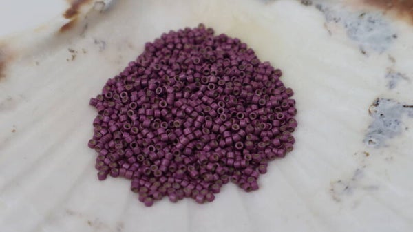 Delica 11/0 Galvanized Mat Magenta 1173