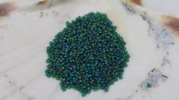 Seedbeads 15/0 Mat Tr Dark Emerald AB 156FR