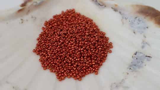Seedbeads 15/0 Duracoat Galvanized Berry 4208