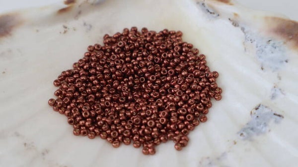 Seedbeads 11/0 Duracoat Galvanized Dark Berry 4212