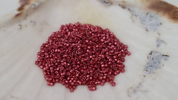 Delica 11/0 Galvanized Light Cranberry 0428