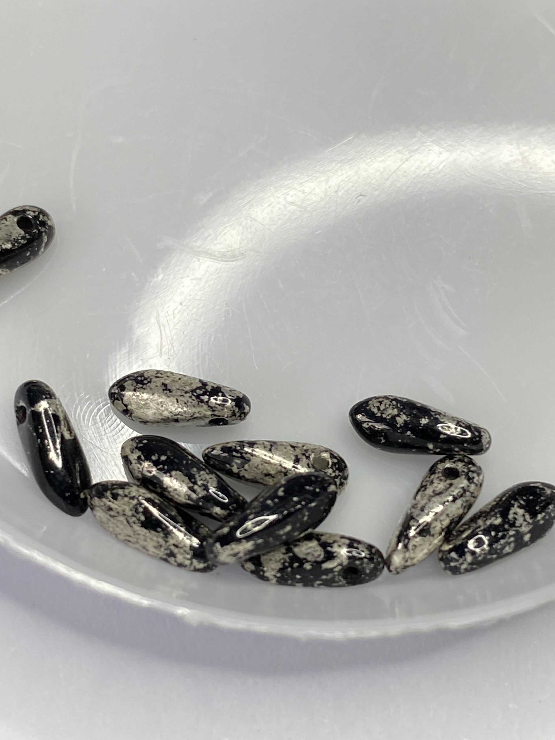 1 hole Mini Dagger 3x11 Black Picasso