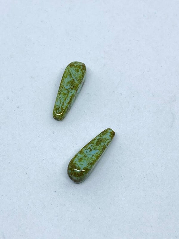Top Drilled Drop 18x5mm Olivine Picasso