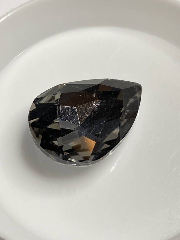 Glass Drop 22x15mm Black Diamond