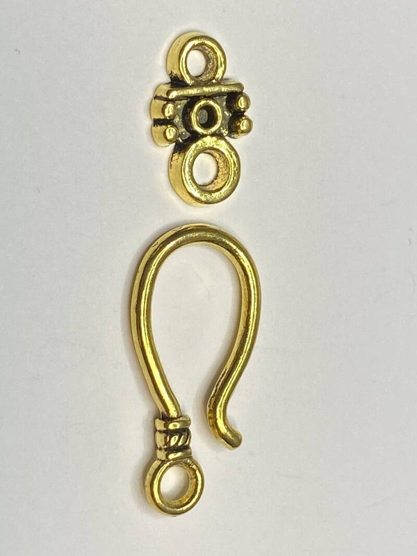 Hook Clasp Aztec 25mm Gold Tone