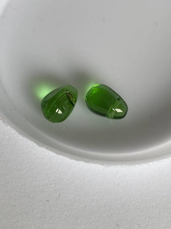 Glass Drop 9x6 Green