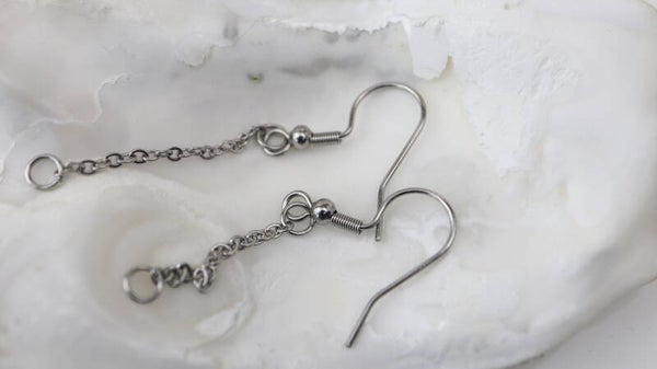 Earwire with chain Silver Tone