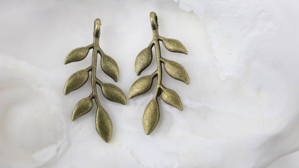 Pendant Olive Leaf 23x11mm Bronze Tone