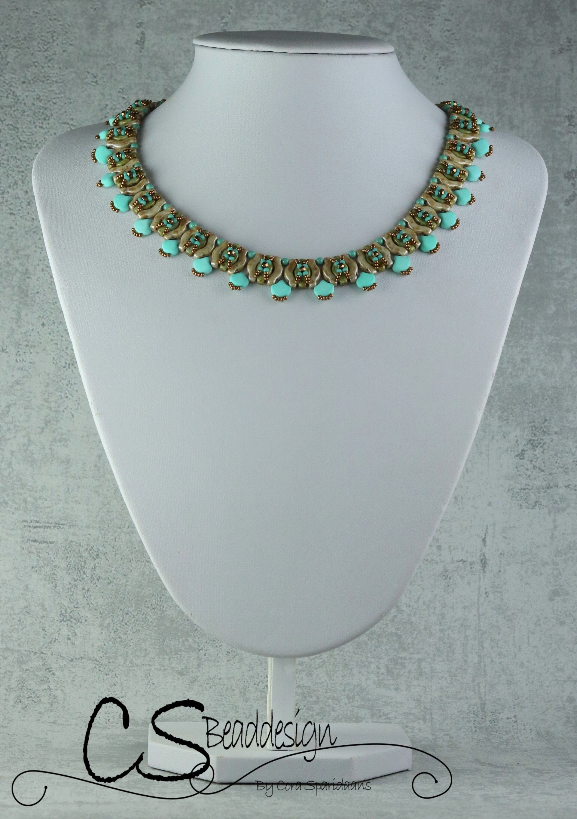 Kayla Pattern in English