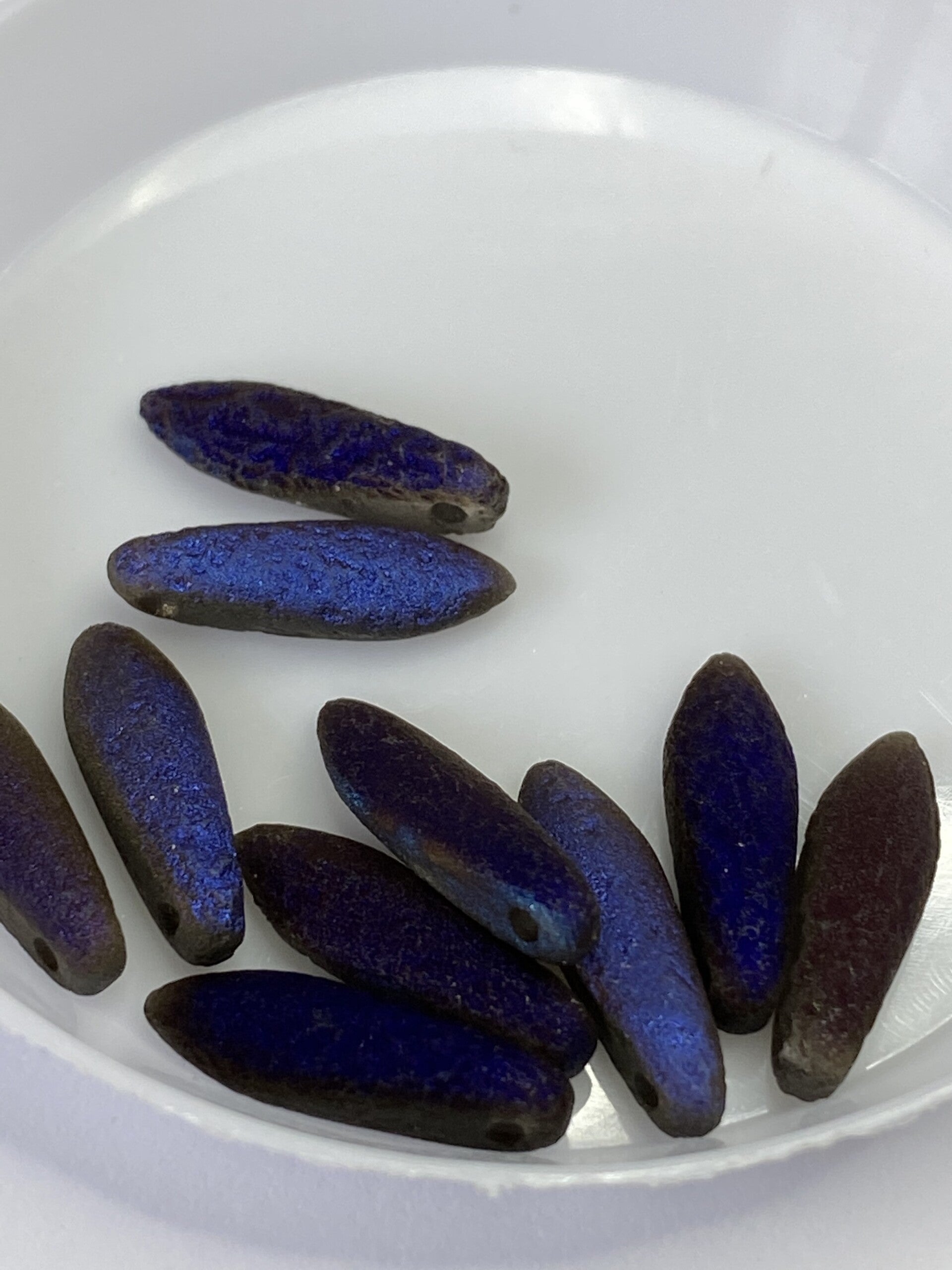 1 hole Dagger 5x16 Black Blue Etched