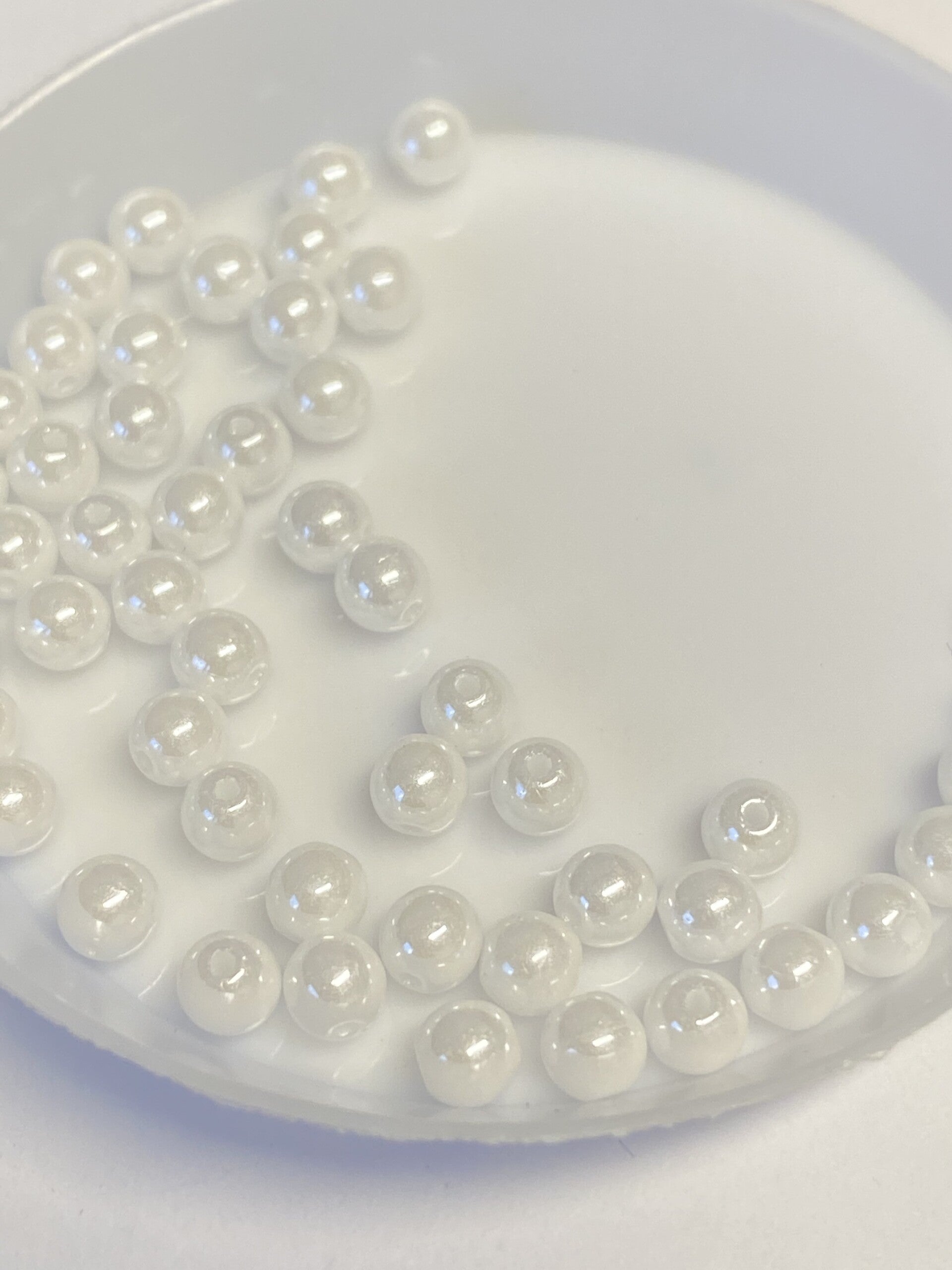 Round Beads Glass 4mm Shimmer