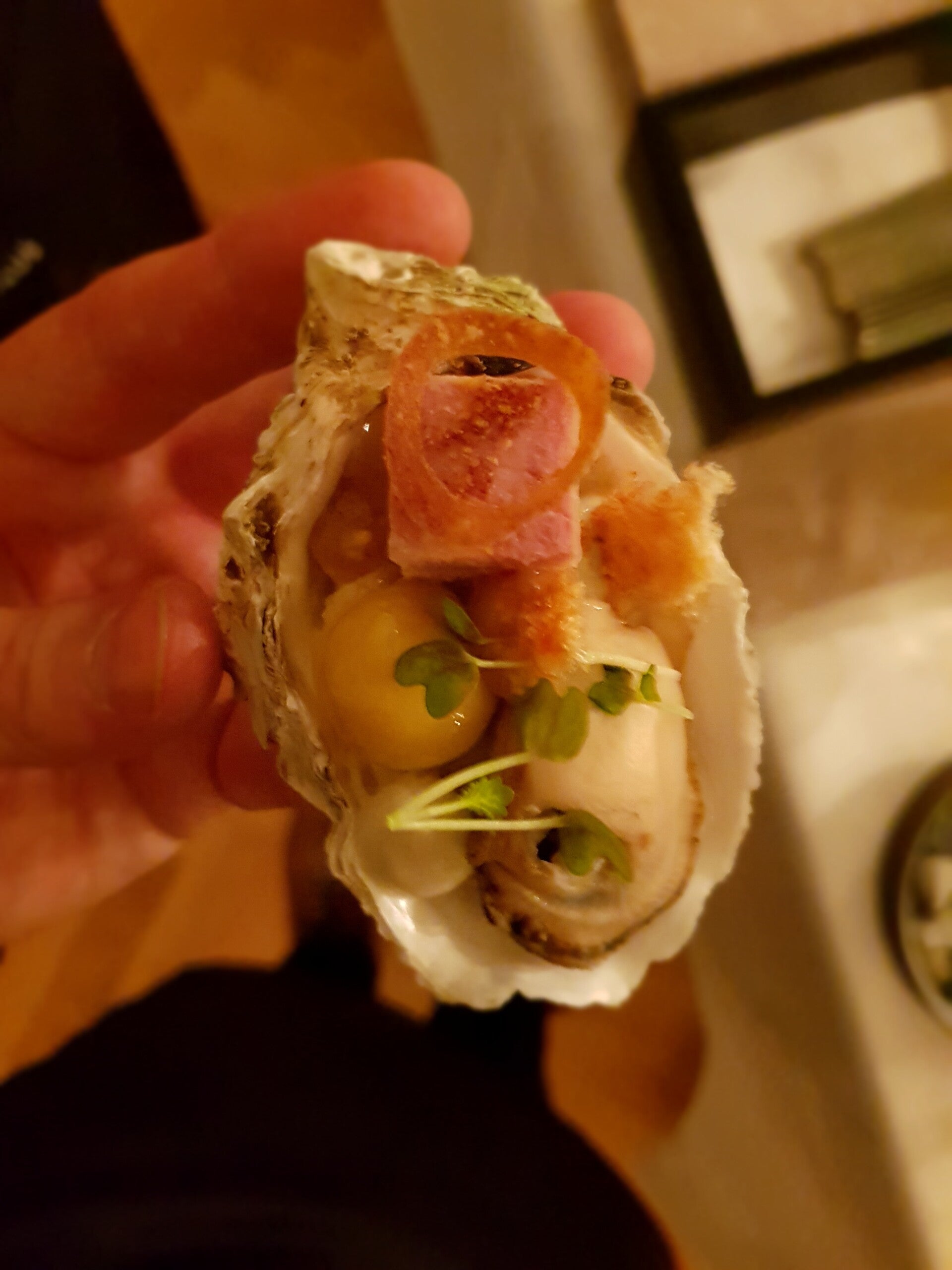 Auster, Schweinebauch, Apfel