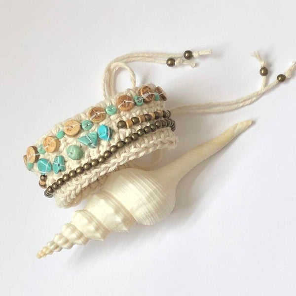 Crochet armband