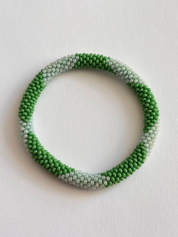 Roll on armband