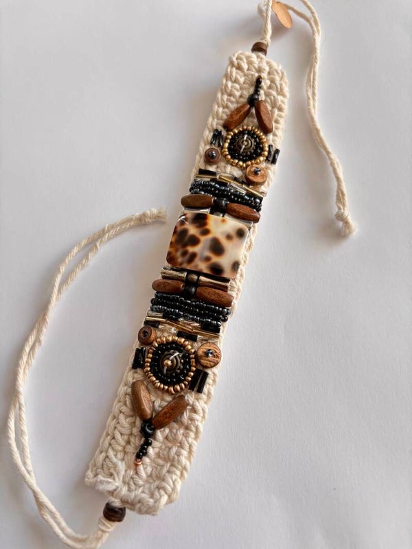 Crochet armband beads
