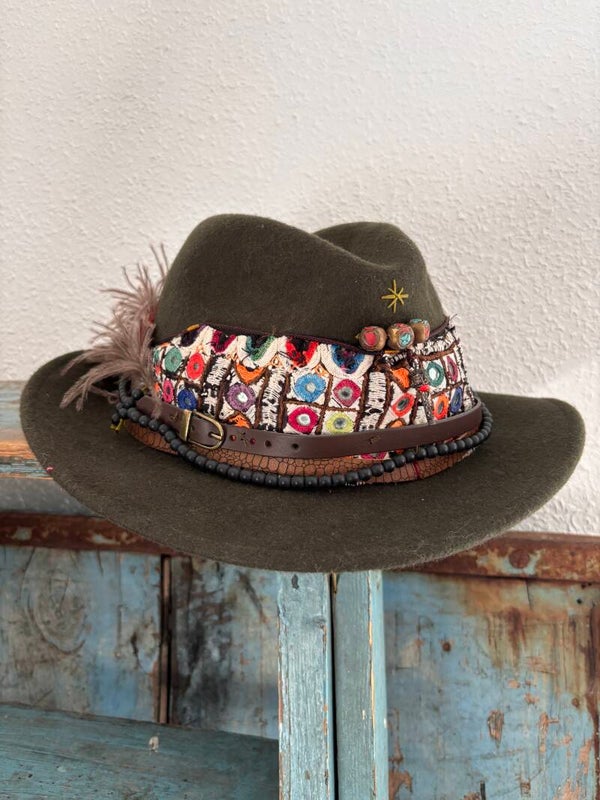 Hoed bosgroen handmade