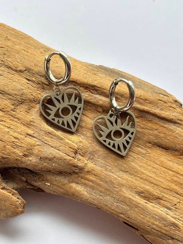 Oorbellen hearts EYE